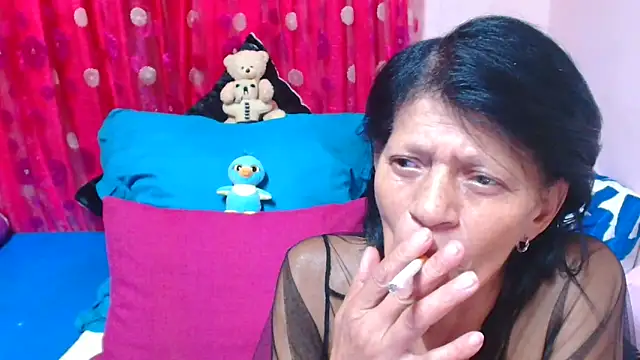 SLUTTYROXY live XXX chat