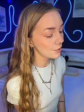 Chat XXX en directo de MilaMoone