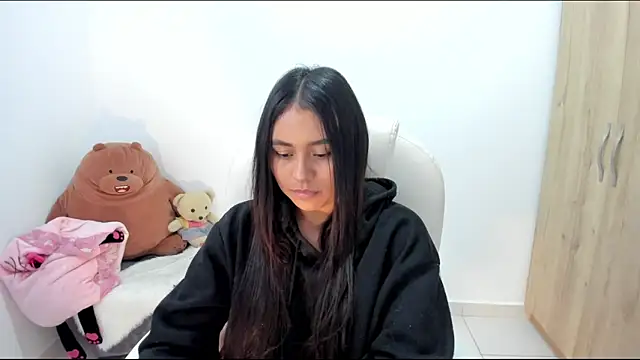 Chat XXX en directo de Ciara8