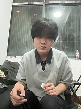 XXX chat uživo modela xf-110