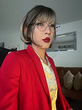 Conny_777 Adlı Modelin Canlı XXX Sohbeti