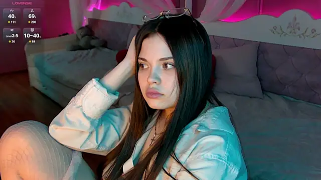 BonieSmith: онлайн-секс-чат