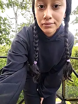 l0lita_emi's Webcam Show