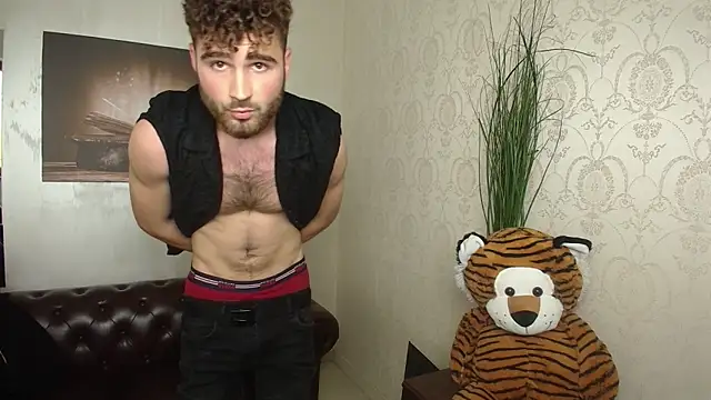 KyloEast's Webcam Show