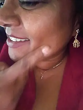 Czat XXX na żywo – IndianDelia