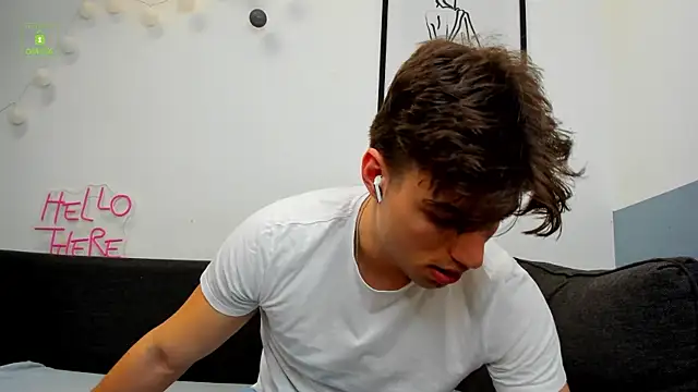 XXX chat uživo modela Kyle_Baker