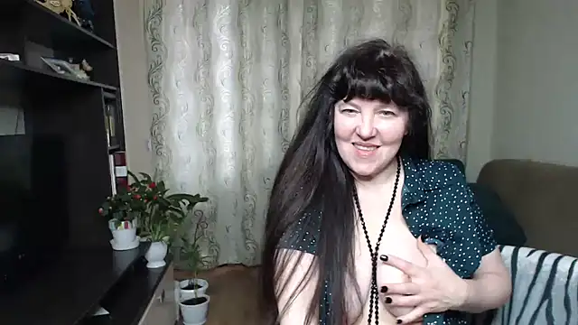 Illusionqn Live XXX chat