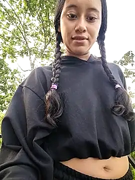 l0lita_emiのウェブカメラショー