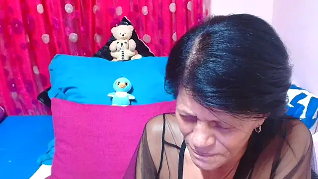 Chatroom XXX en direct de SLUTTYROXY