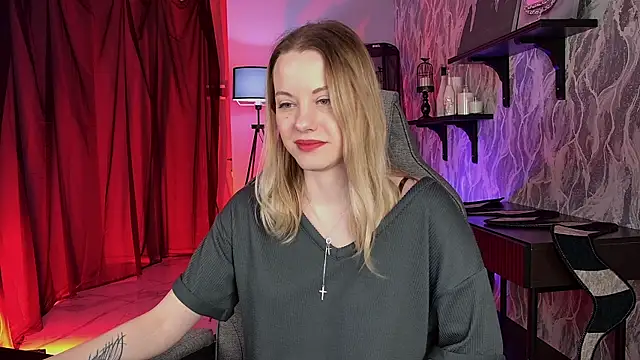 VireliaMoonfall's Live XXX Chat