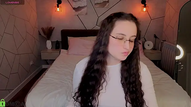 Elizabet_Collins: онлайн-секс-чат