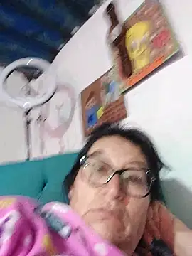 clarita_01's Webcam Show