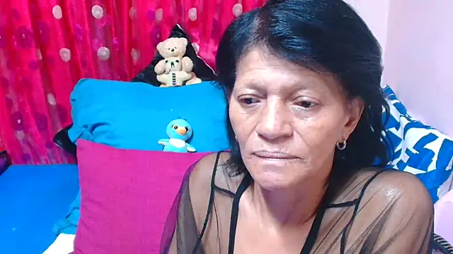 SLUTTYROXY – Naživo XXX chat