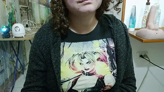 Živý XXX chat curly_greeneyed