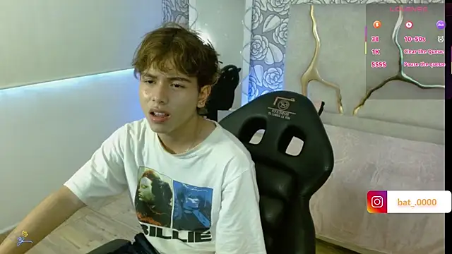 Elian_tay's Webcam Show