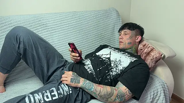 دردشة Anubisgods الجنسية المباشرة