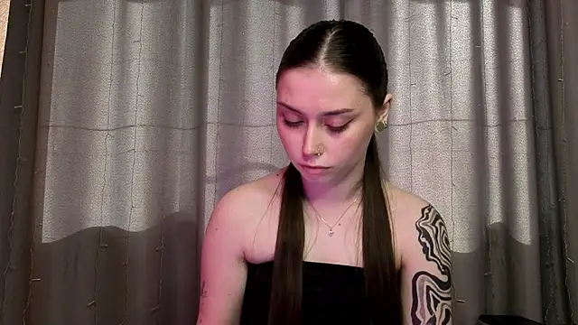 danieliis: απευθείας συνομιλία ΧΧΧ