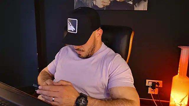 AngeloEric Chat XXX live