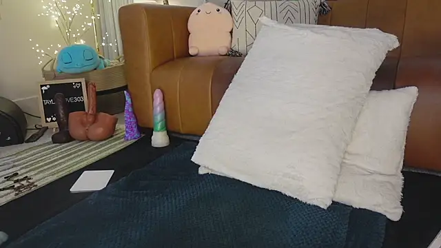 Czat XXX na żywo – Taylorlove303