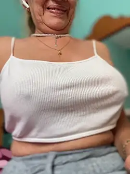 camelia3: онлайн-секс-чат