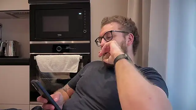 Bear_bear_ Chat XXX in diretta