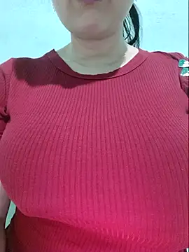 Shine_Mai élő XXX-chatje