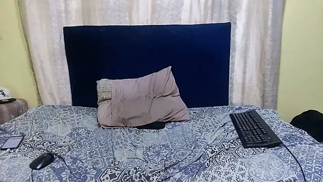 KinkyTrans23's Webcam Show