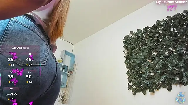 DestinyHills – Naživo XXX chat