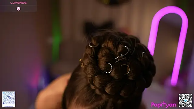 popityan1's Live XXX Chat