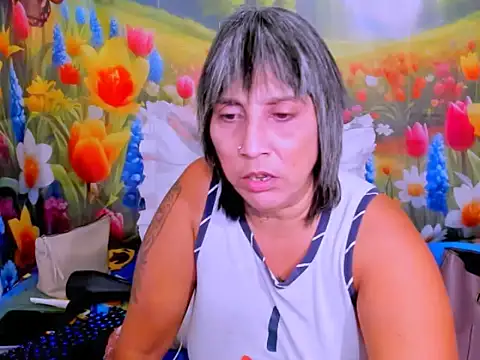 Chat +18 de indianroxy ao vivo