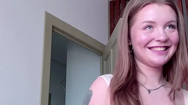 yourlovelyjul's Live XXX Chat