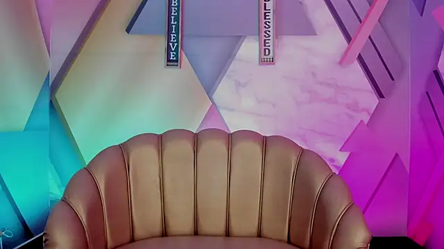 MacarenaBenz Adlı Modelin Canlı XXX Sohbeti