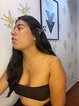 Laia_white 라이브 XXX 채팅