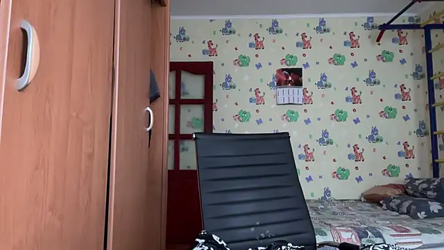 Show modela chiraq1945 na web-kameri