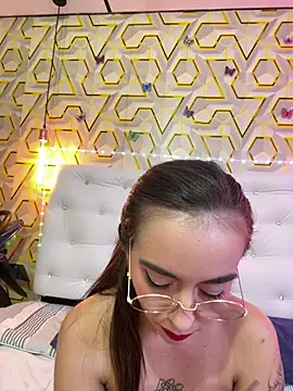 MelanyyJhonson15's Live XXX Chat