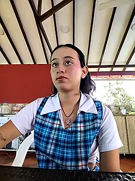 l0lita_emi webcam show