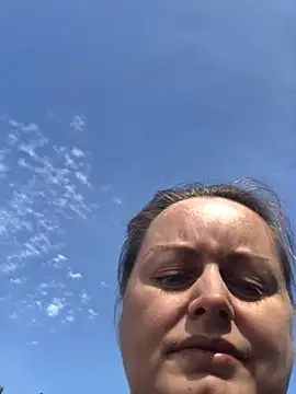 Meliss_Official9 即時 XXX 聊天