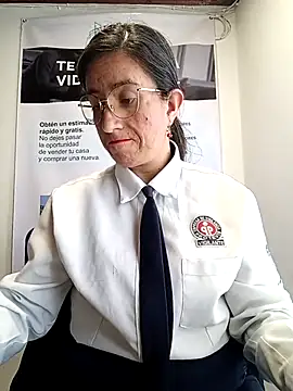 Valentina--1n Live XXX chat