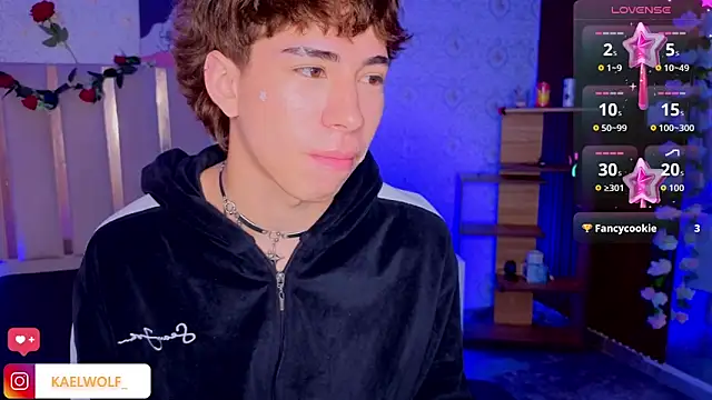 kaelwolf_tay Webcam Show