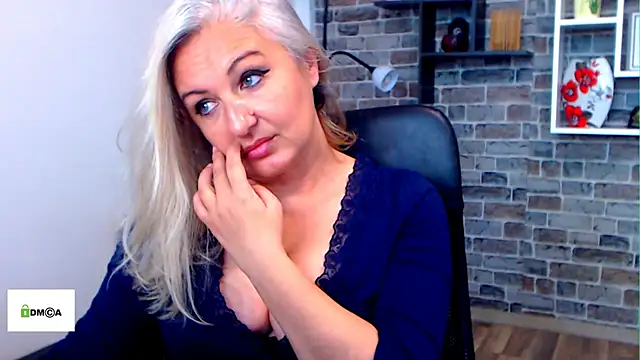 angel_devil_milf Adlı Modelin Canlı XXX Sohbeti