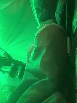 Chat XXX en directo de ChicagoMadeThirdLeg