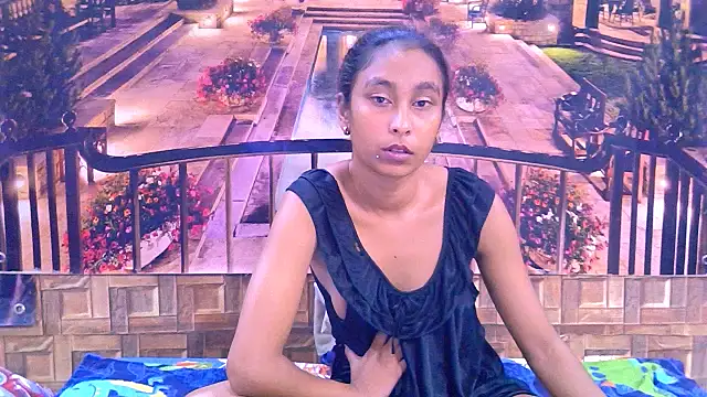 IndianSexyButt's Live XXX Chat