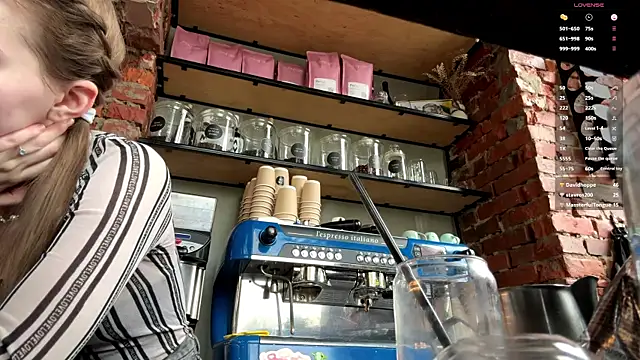 AnnWaddie's Live XXX Chat