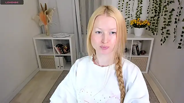 Chat XXX en directo de Laly_Peach