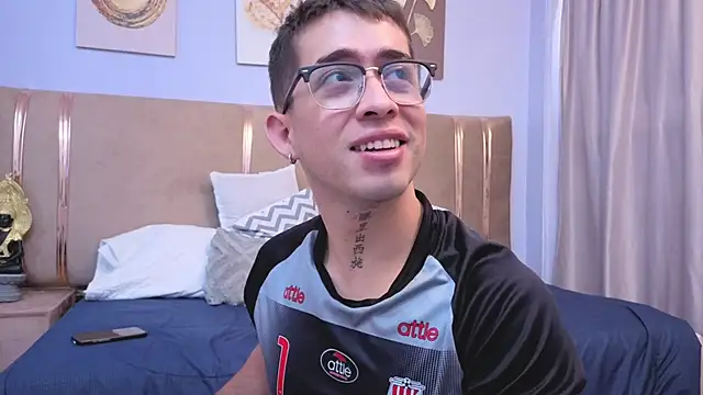 Tommas_Jhonson Webcam show