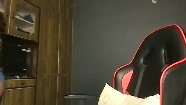 Pokazy przed kamerką – callmeshreya