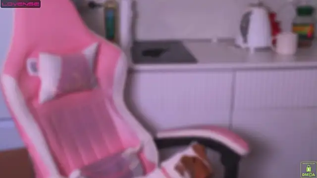 Czat XXX na żywo – Airyhill