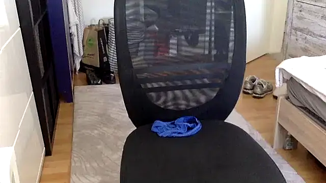 T_R_1992 ওয়েবক্যাম শো