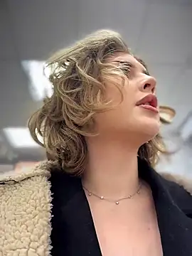 KellyKeler 即時 XXX 聊天