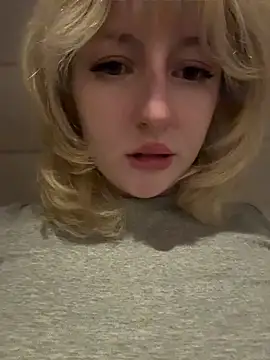 RonnieKiss' Live XXX Chat